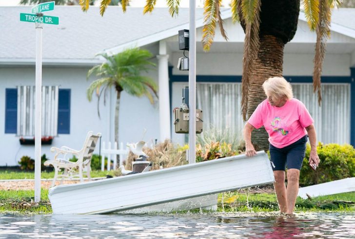 Kevin Costner's band is aiding hurricane victims.