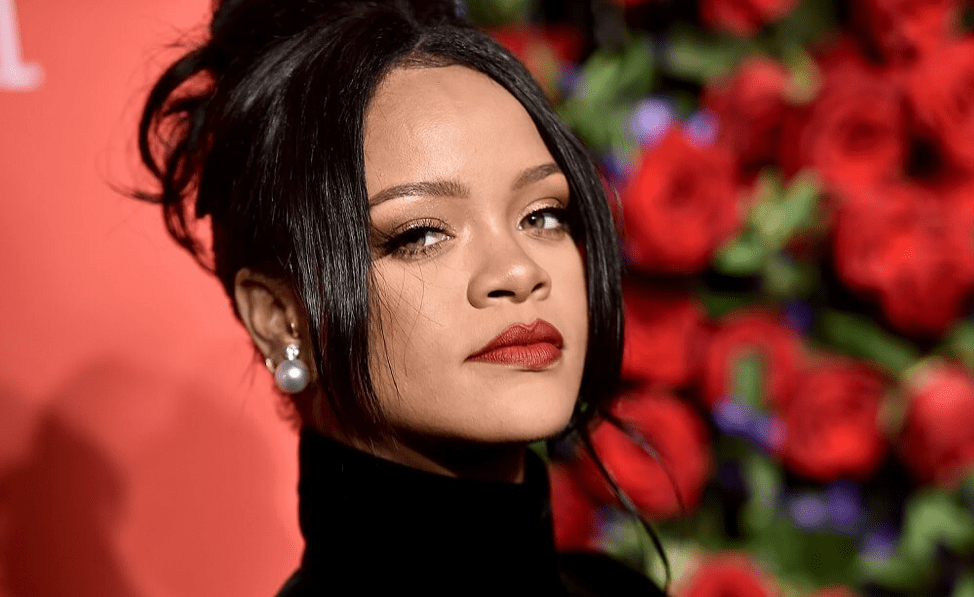 Heres What Rihanna Has Learned About Money And Success Over The Years Editors Nation